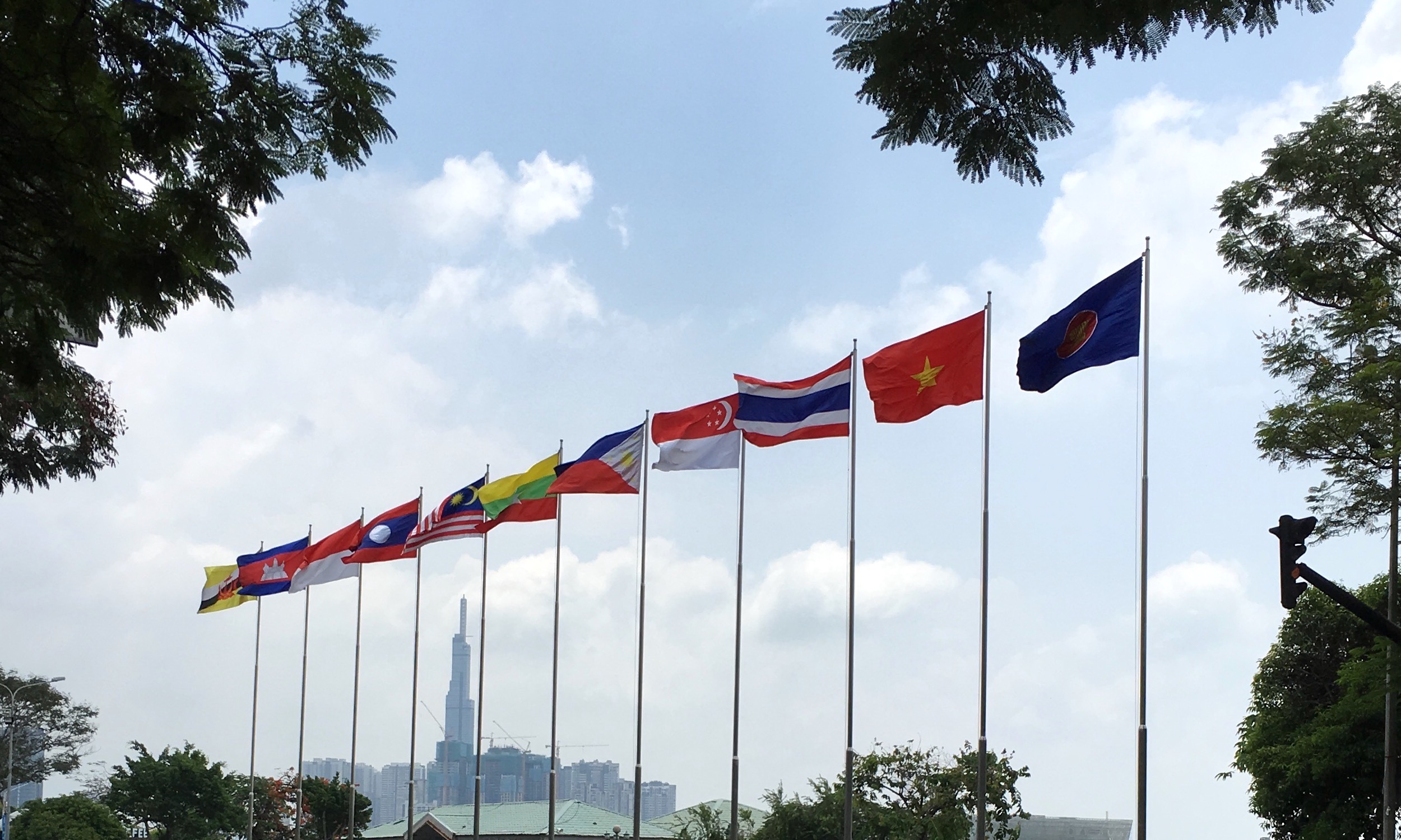 オンショアとニアショアの違いについて